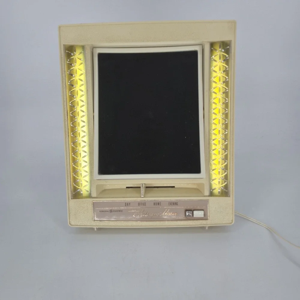 GE Lighted Makeup Mirror B11M-1 4 Modes 2 Magnification Vanity USA Vintage Works